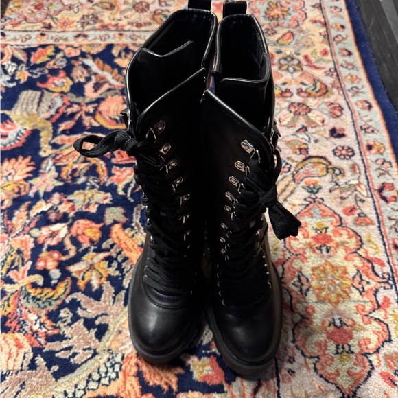 Akira Platform Combat Boots - Picture 2 of 4